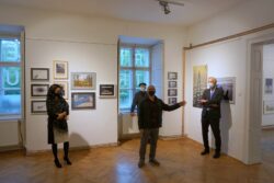 Vernissage Von der Farbe zur Linse, von der Linse zur Farbe von Alfred Resch-Díaz in der Galerie Centrum