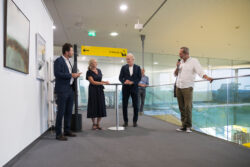Wolfgang Grimus, Evelyn Fasch, Dr. Günter Riegler und Richard Edelsbrunner bei der Rede zur Ausstellung