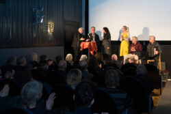 Lesung Yodgor Obid Auf meinen Wimpern trage ich die Welt und Filmvorführung Writers in Exile