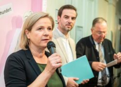 Eröffnung Blick nach vorne 450 Jahre Akademisches Gymnasium Graz Jugendgalerie im Grazer Rathaus