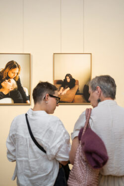 Eröffnung der Ausstellung Between the Lines von Anja Harrer und Nora Obergeschwandner in der Fotogalerie im Grazer Rathaus